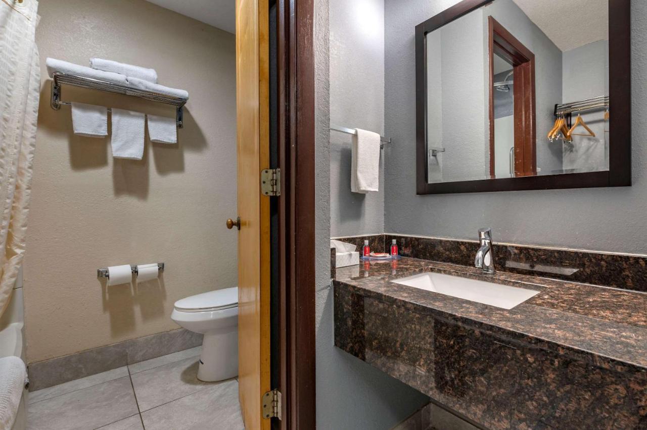 Econo Lodge Inn&Suites Lafayette Esterno foto